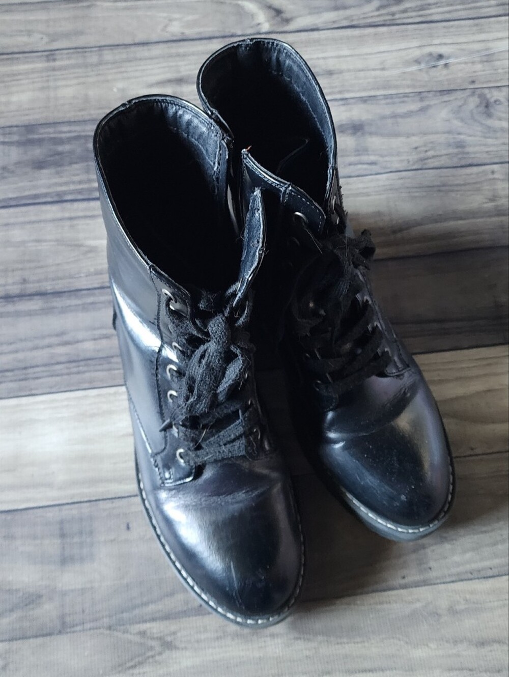 Black Lace-Up Combat Boots 9.5W